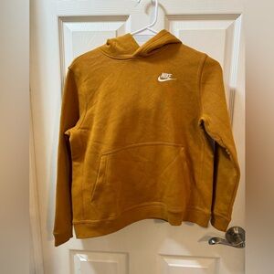 NIKE Sportswear Club kids Hoodie size M